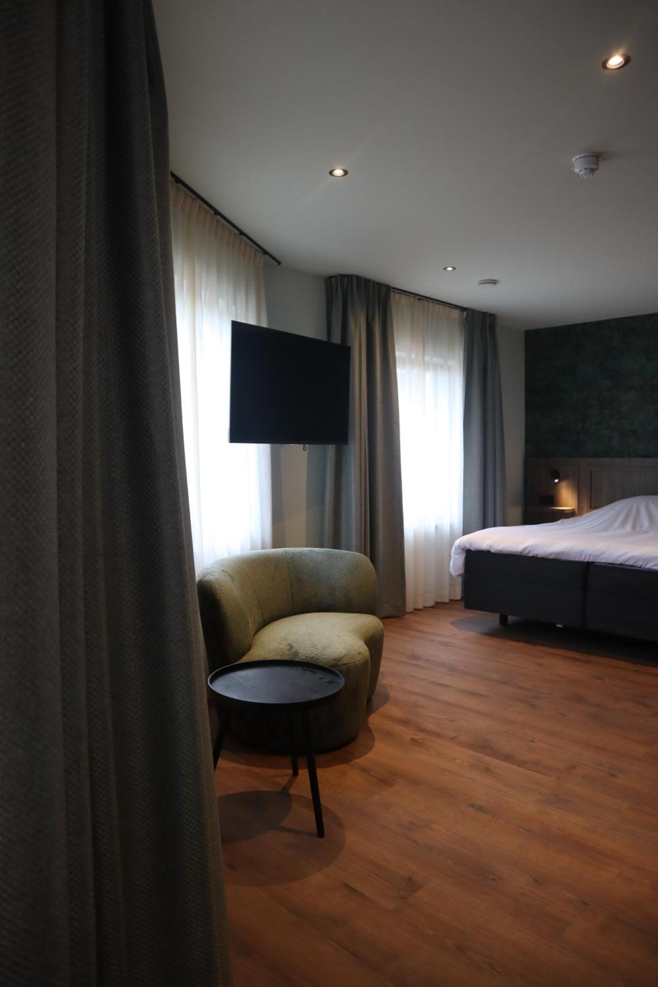Hotel Central Roosendaal Esterno foto